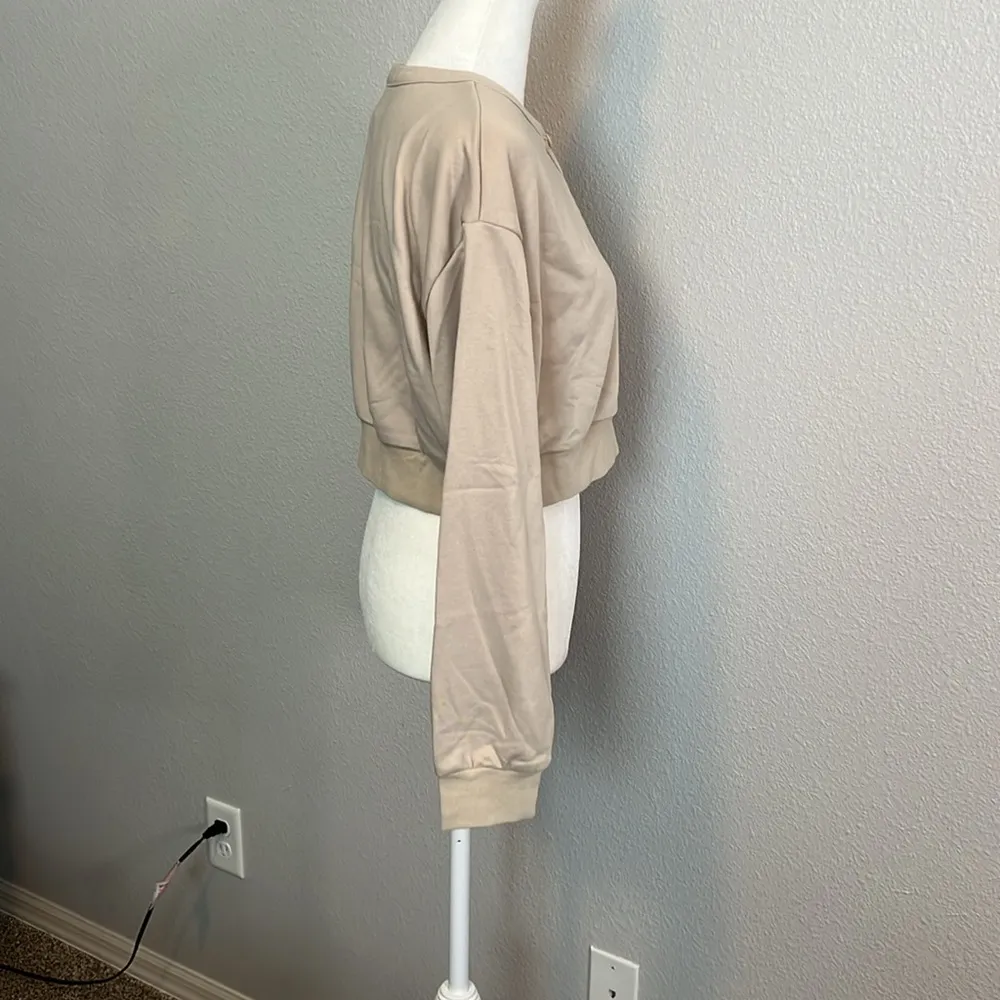 Princess Polly Rise & Lounge Cropped Henley Sweatshirt Beige Size 0 NWT - Image 3