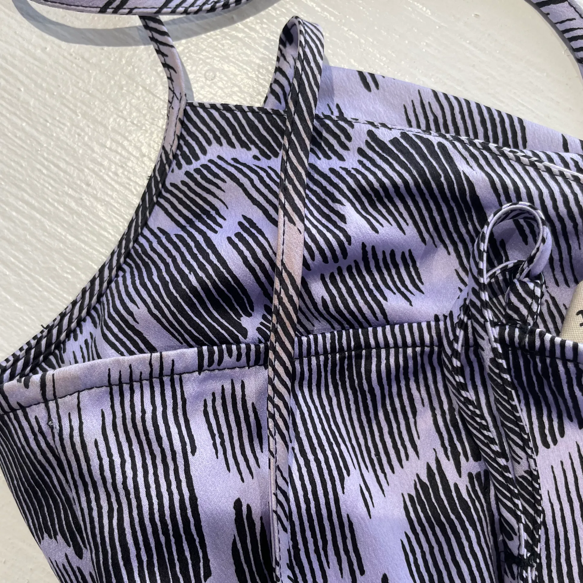 Strappy Ruched Side Slit Printed Satin Midi Dress Purple Size Small - Image 15