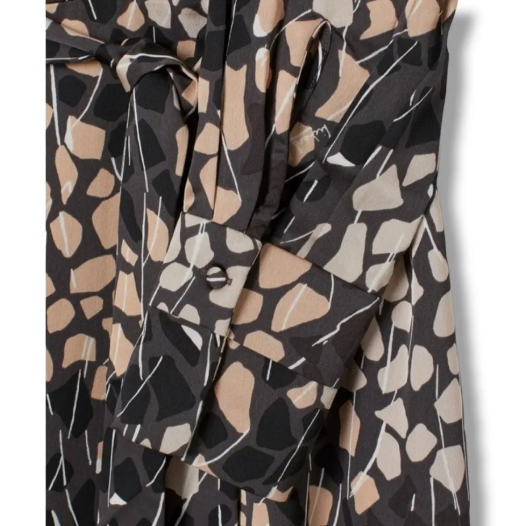 Richard Allen x H&M Gray and Cream‎ Long Sleeve Belted Dress Size 6 side zip - Image 5