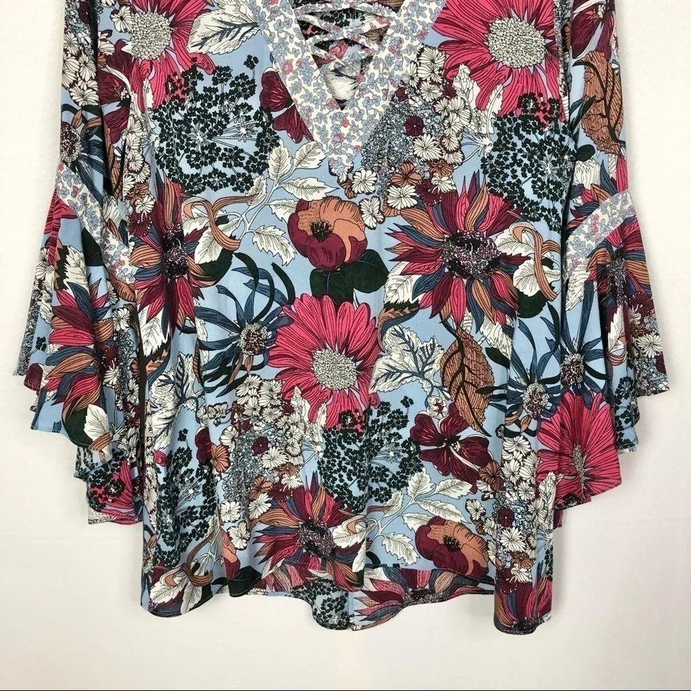 Jodifl Blue Floral Boho V-Neck Split Back Bell Sleeve Long Sleeve Top M - Image 4
