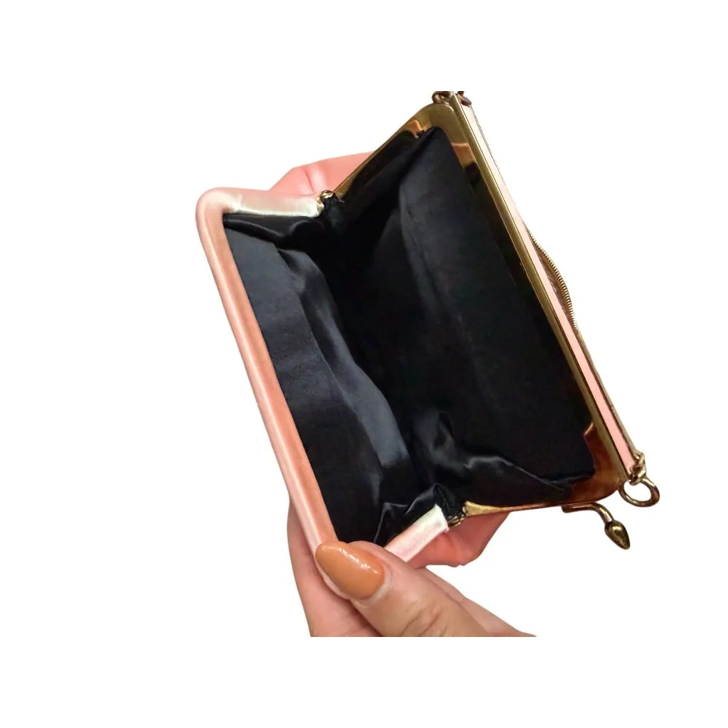 VINTAGE Time Capsule Pink Gold Kisslock Closure Satin Cocktail Bag - Image 3