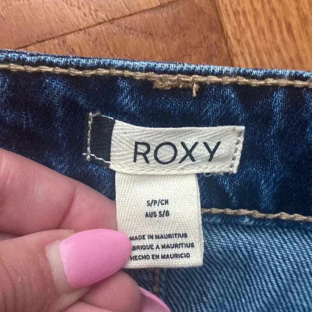 Roxy Blue Jean Denim Mini Skirt Size Small - Image 3