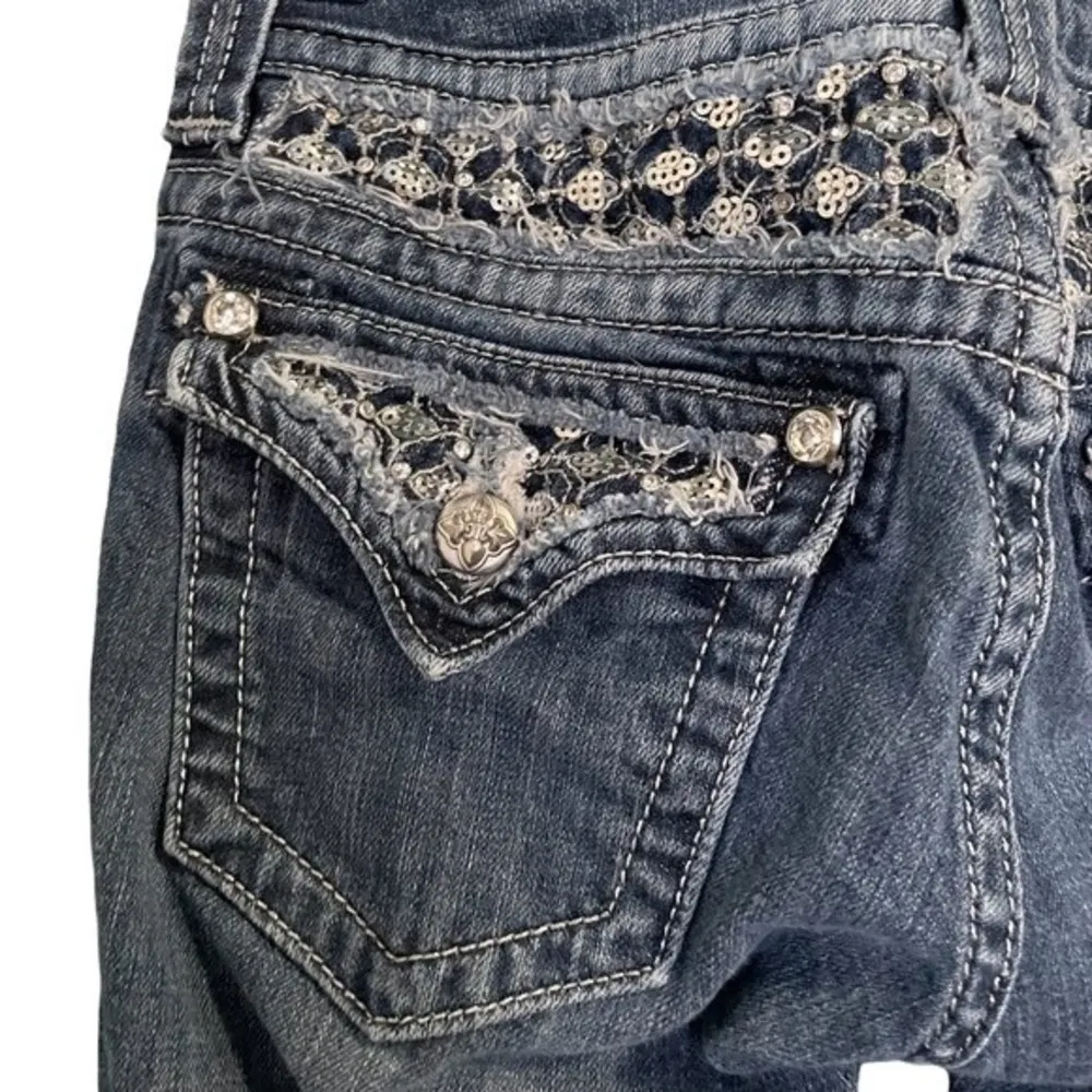 Miss Me Jeans Skinny Embroidered Rhinestone Bling Medium Wash Size 27 JP6211S - Image 8