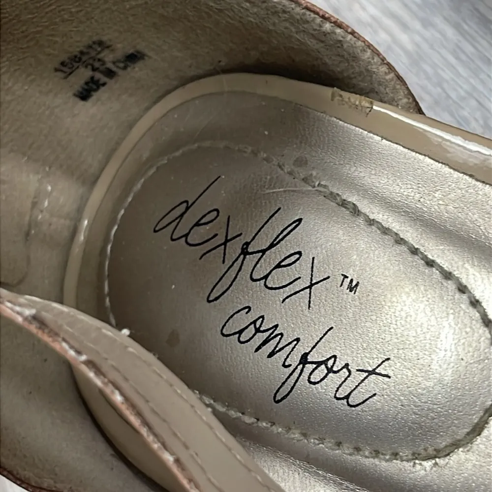 Dexflex Comfort Strappy Wedge Sandals Size 11 - Image 7