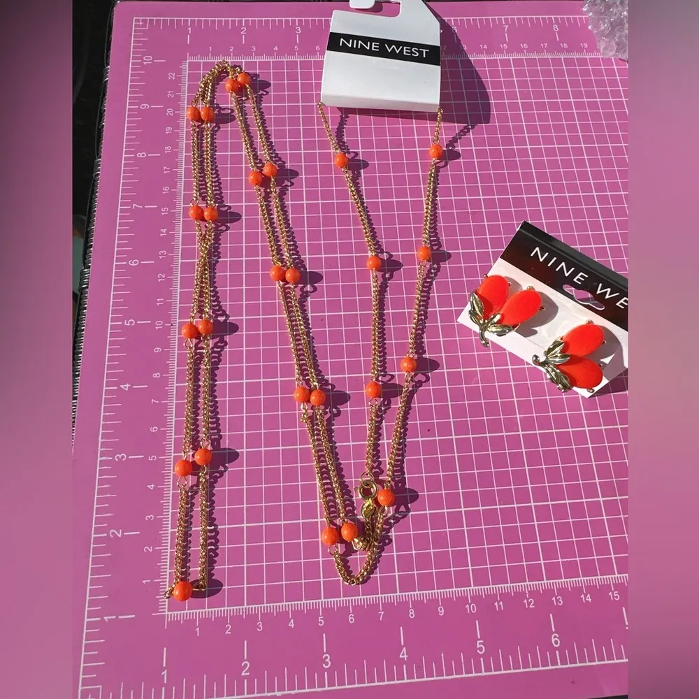 Nine West 2pc set necklace + earring comfortable clip on orange beads gold chain - Image 9