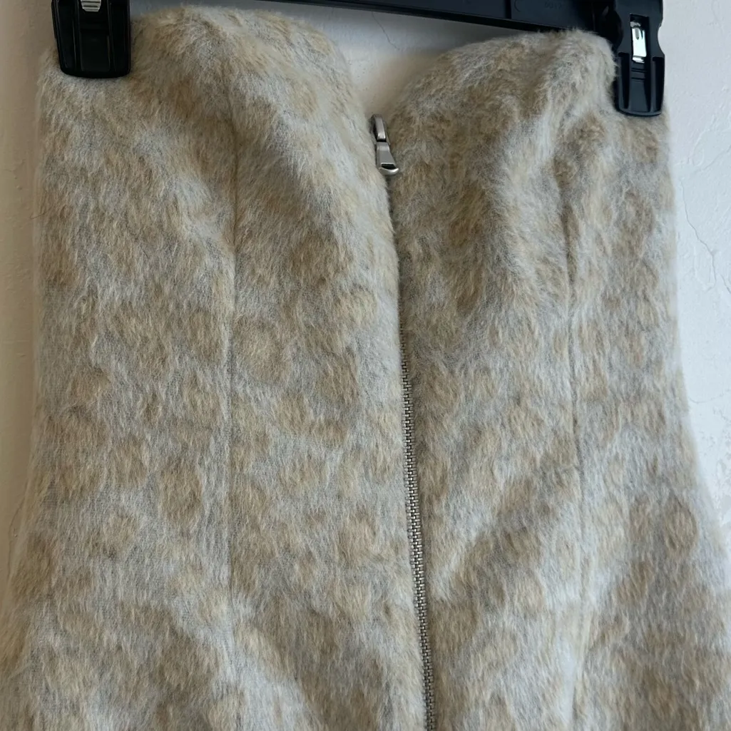 Urban Outfitters Strapless Dress in Cream - Image 2