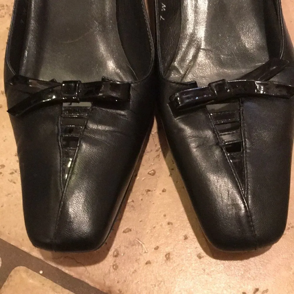 ✨Stuart Weitzman black bow low heeled pumps - Image 2