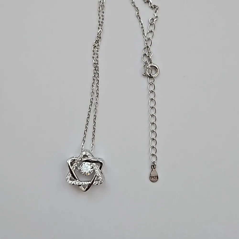 Star Moissanite Necklace - Image 3