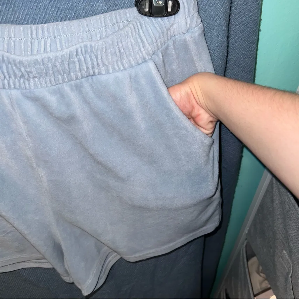Women's Blueish Gray Velvet Shorts Size L - Image 4