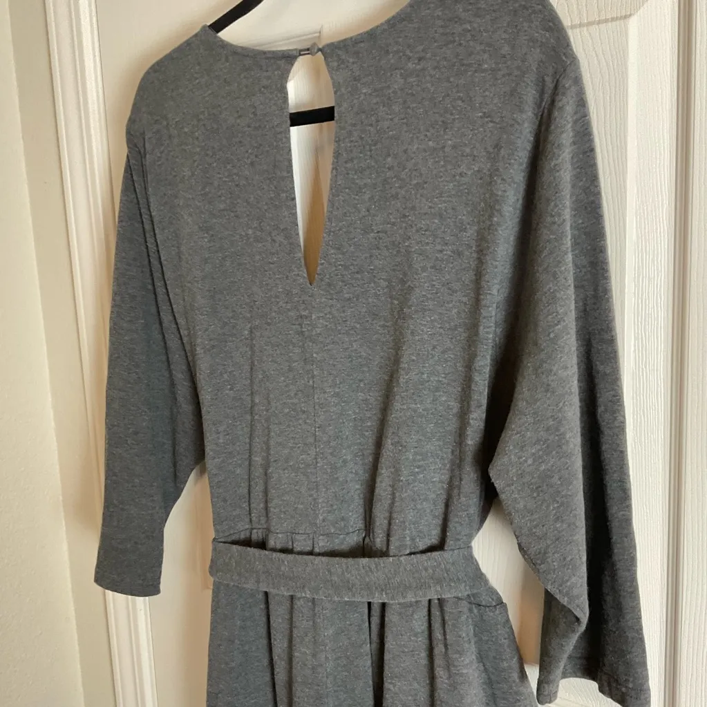 Torrid Surplice Wrap Wide Leg Belted Gray Jumpsuit Size 4 - Image 7