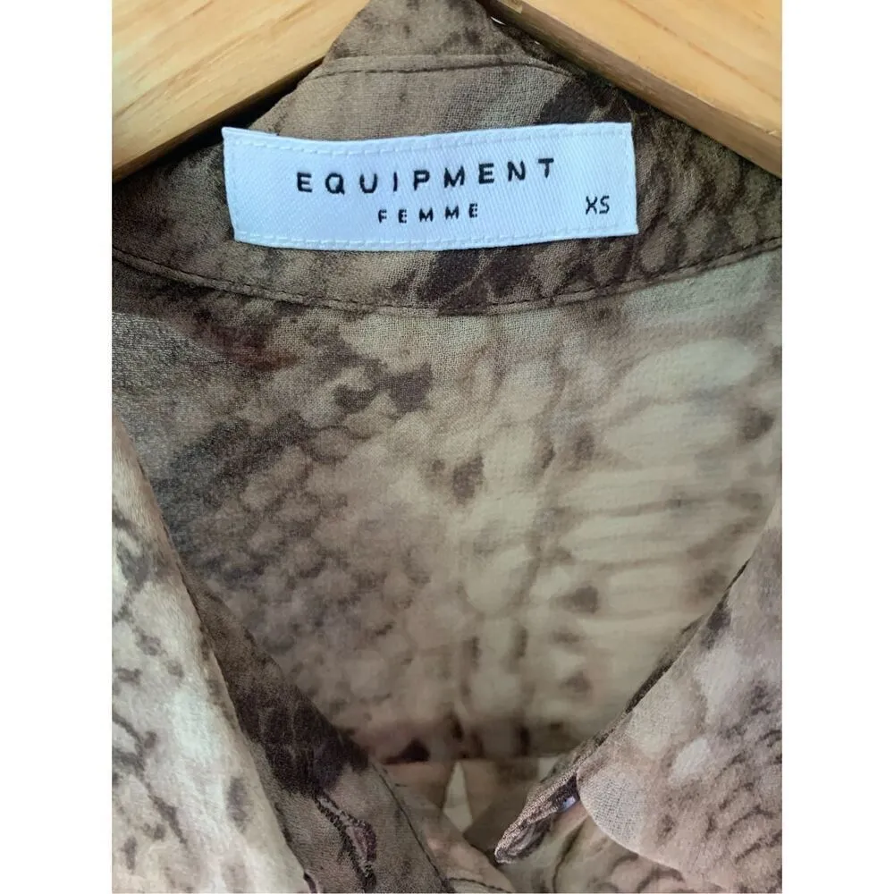 Equipment Femme 100% Silk Signature Slim Fit Button-Up Snake Print Shirt - Image 7