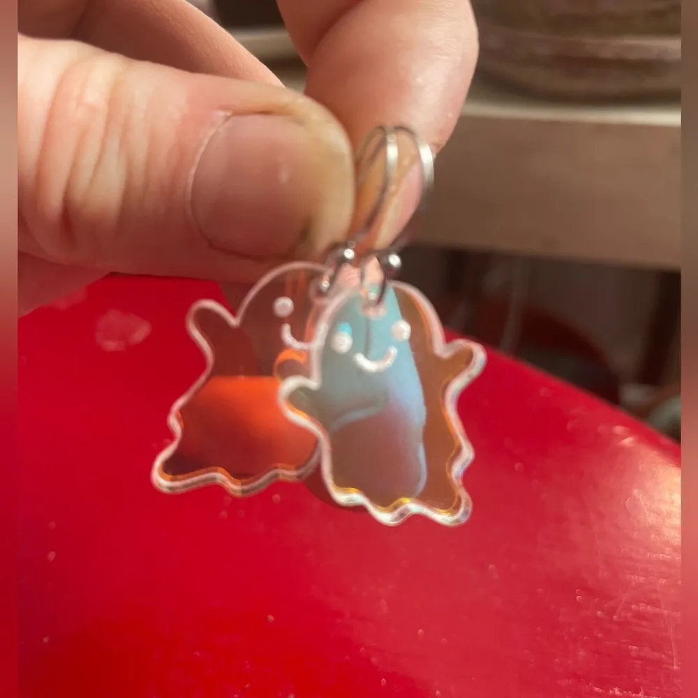 Transparent Ghost - Image 2