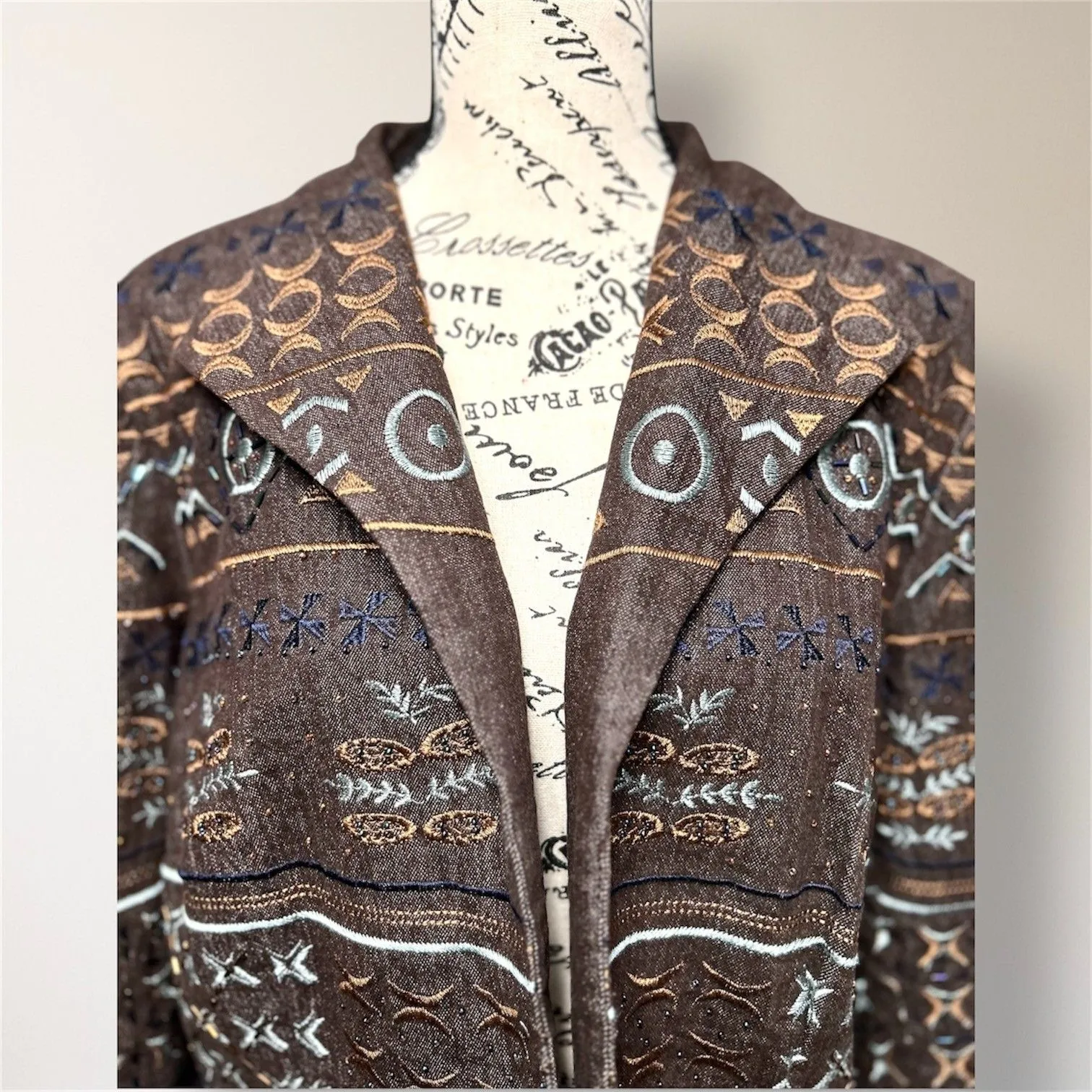 Coldwater Creek W18 Brown Embroidered Beaded Jacket Boho Artsy Open Front Blazer - Image 4