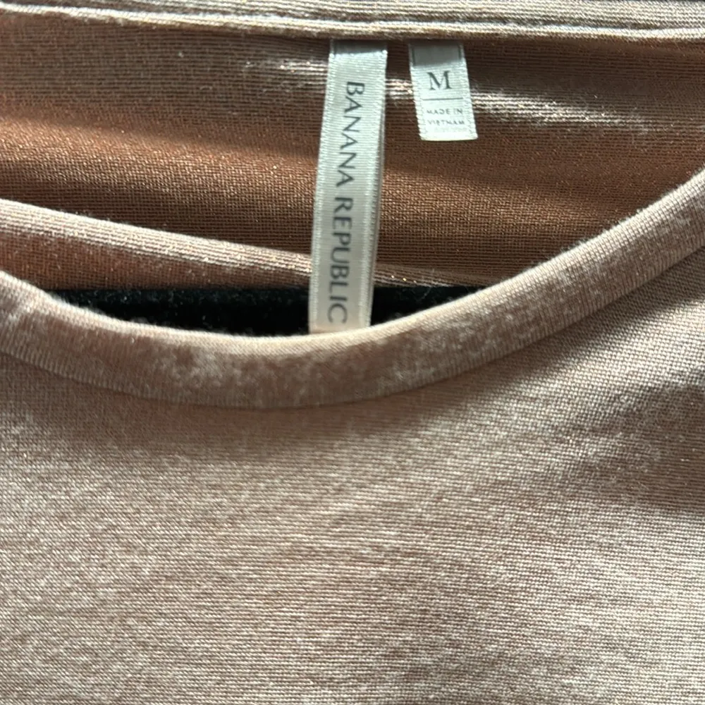 Banana Republic blush sparkle top, M‎ - Image 2