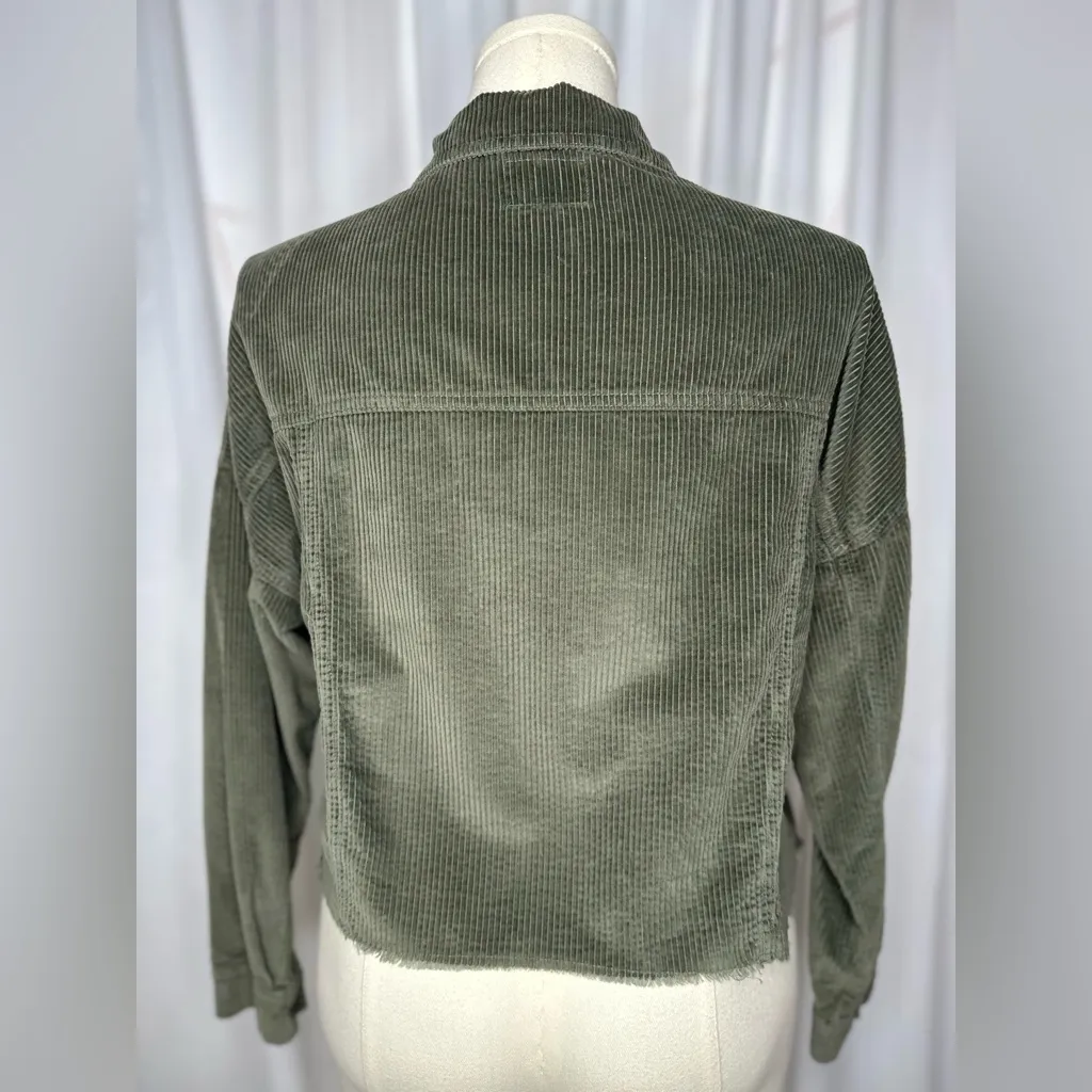 American Eagle Outfitters Women's Olive Green Cor Cropped Shacket (925) - Image 2