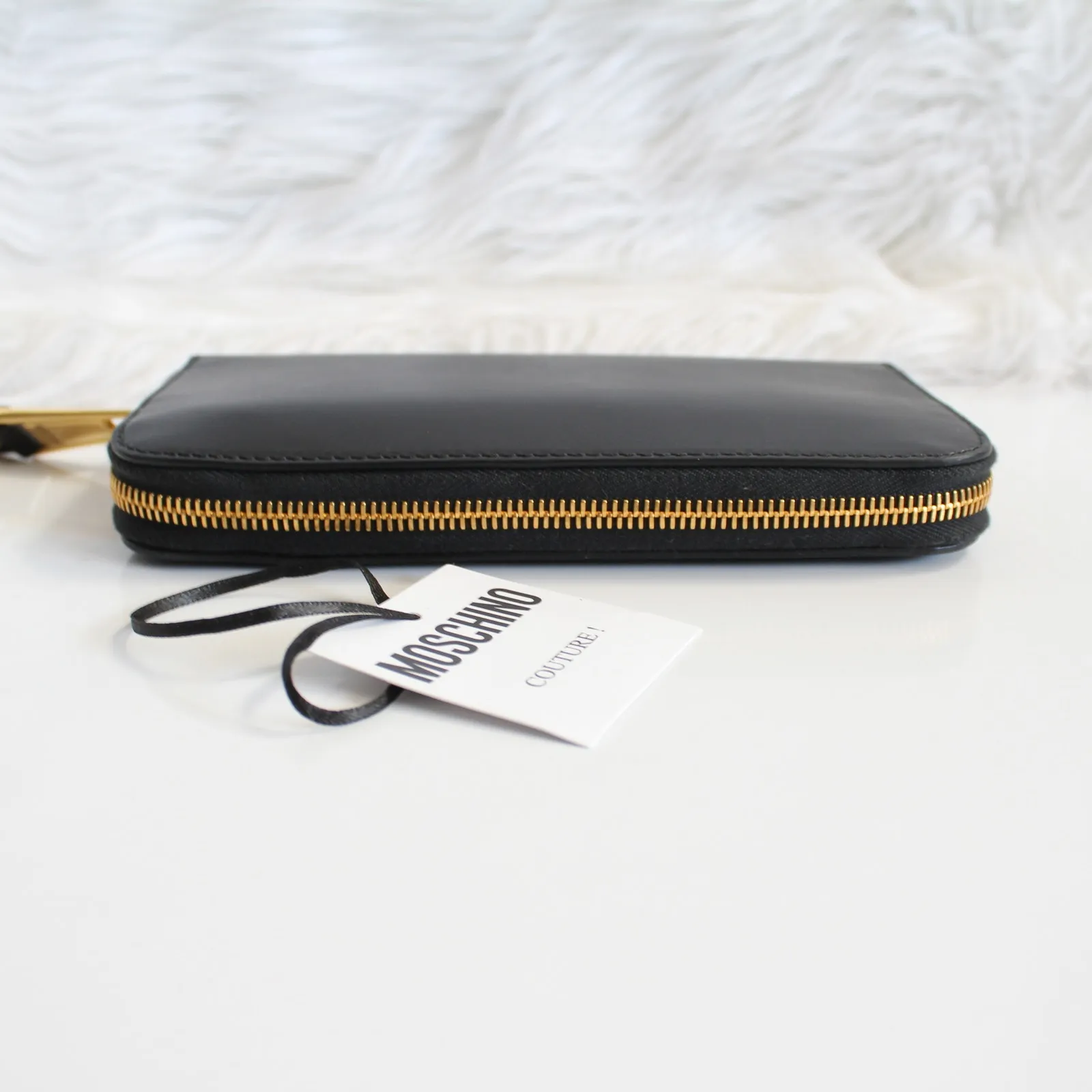 Moschino Black Gold Logo Continental Zip Around Wallet Wristlet New - Image 5