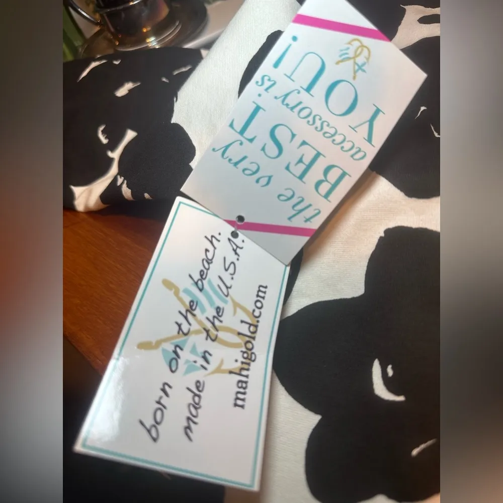 Mahi Gold Women's Size S White & Black Floral Dress NWT Dirty - Image 4