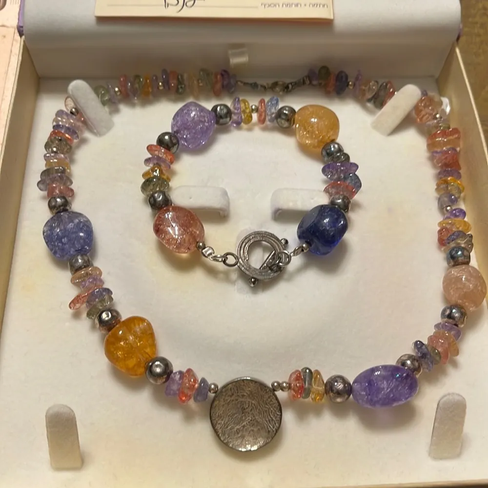 New in Box Magnolia Israel Gemstone Mixed Media Necklace & Bracelet - Image 2