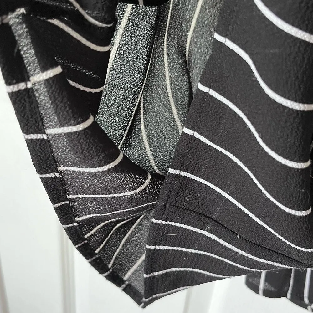 Mind Code  Super Wide Leg Striped Pants - Size S - Image 4