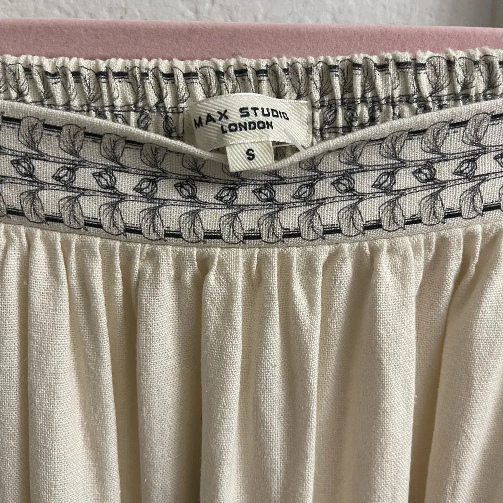 Max Studio Ivory Floral Midi Skirt - Image 3