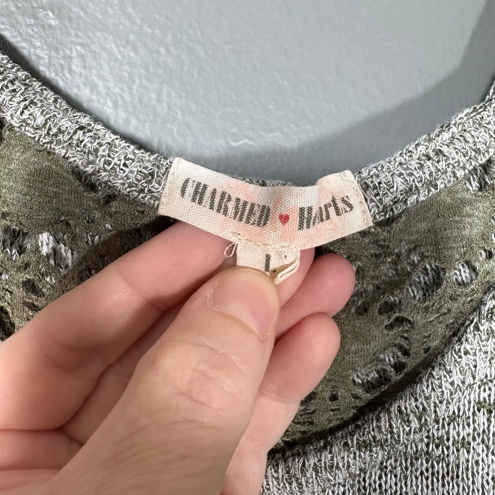 Charmed Hearts Women's Gray/Olive Green Y2K Grunge Hooded Tank Top - Size Large - Image 4