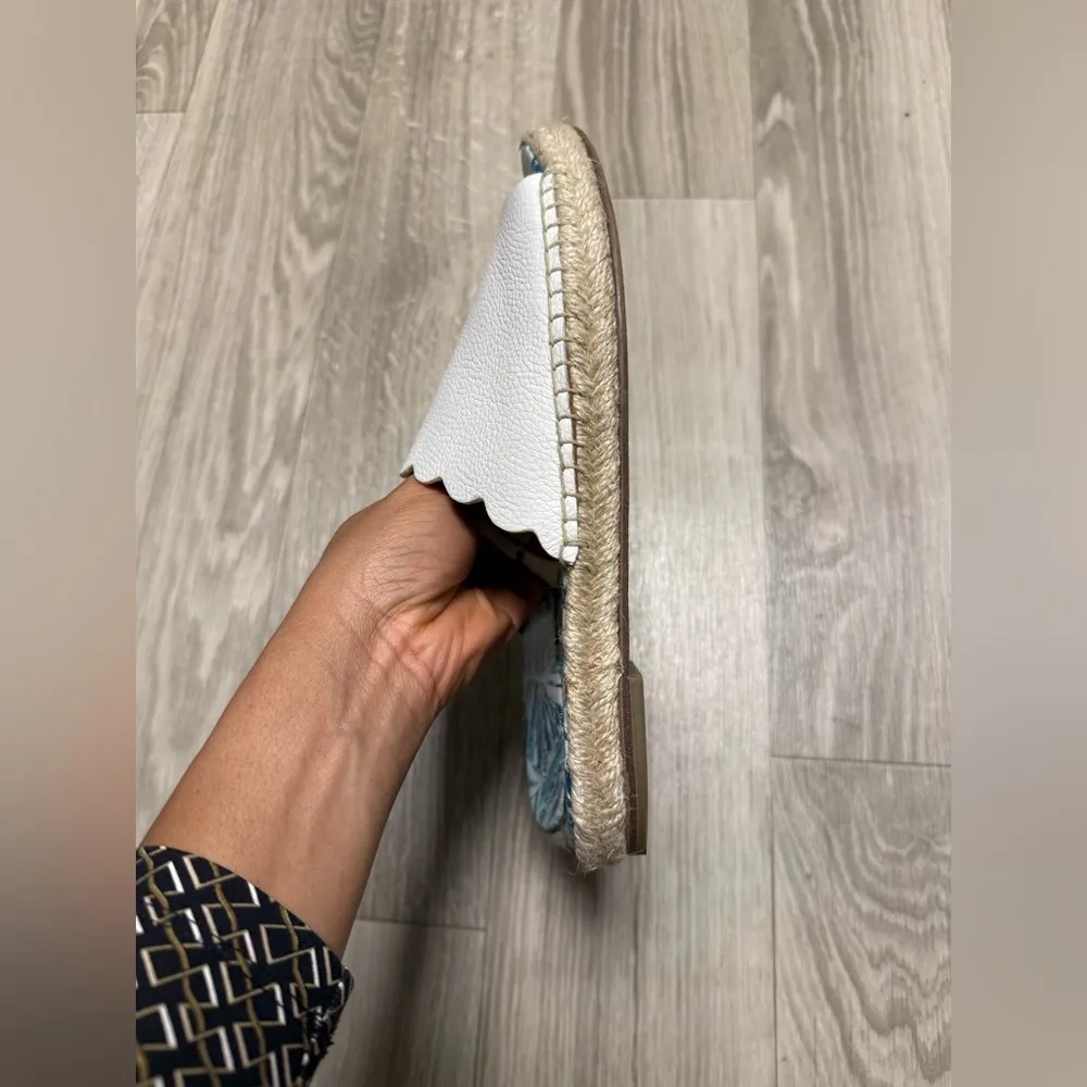 J.McLaughlin White scalloped sandals size 10 - Image 2