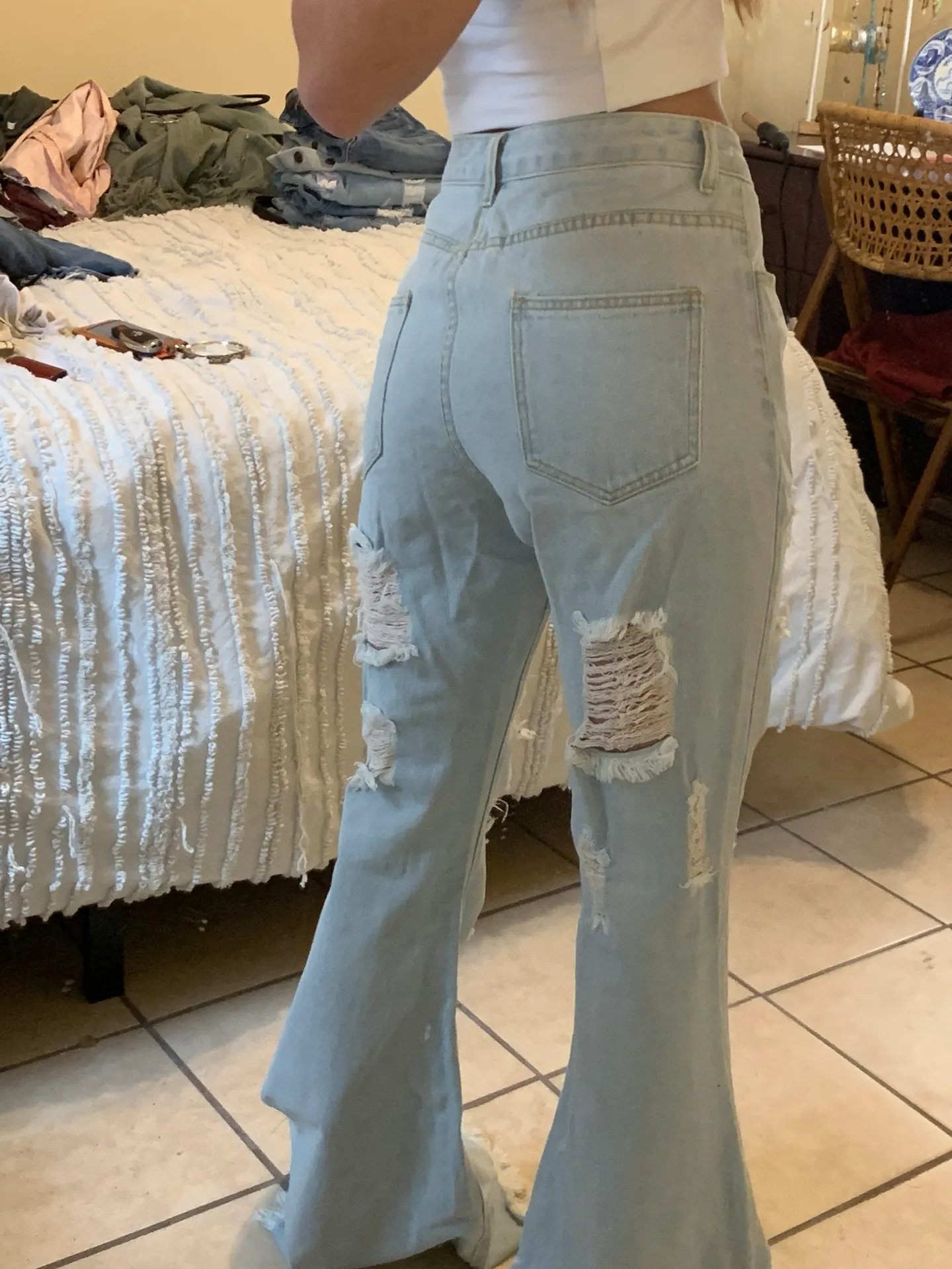 SheIn High Waisted Bell Bottom Jeans - Image 4