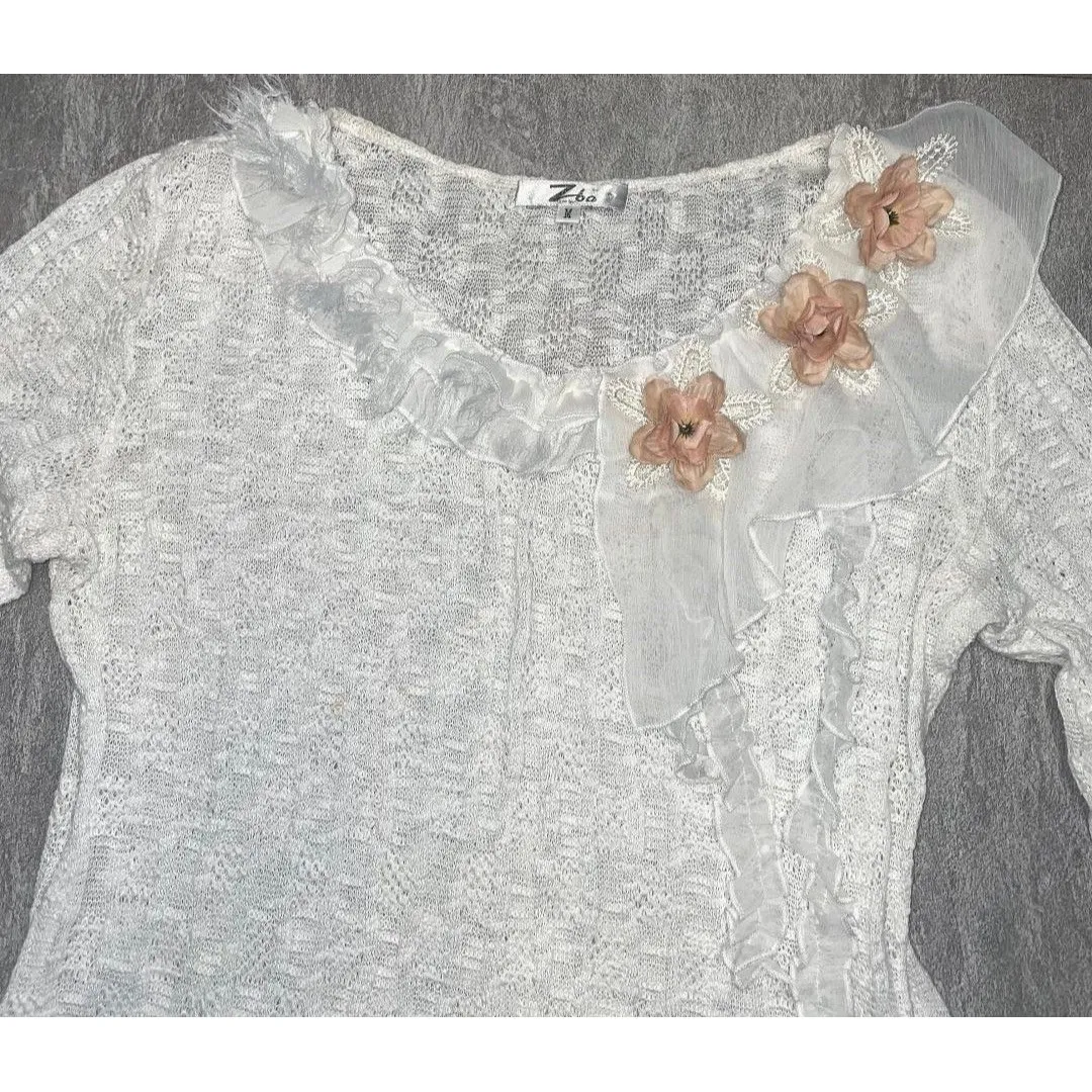 Zba Sz M Y2K white sweater bell sleeve soft girl ballet flower applique pastel Size M - Image 4