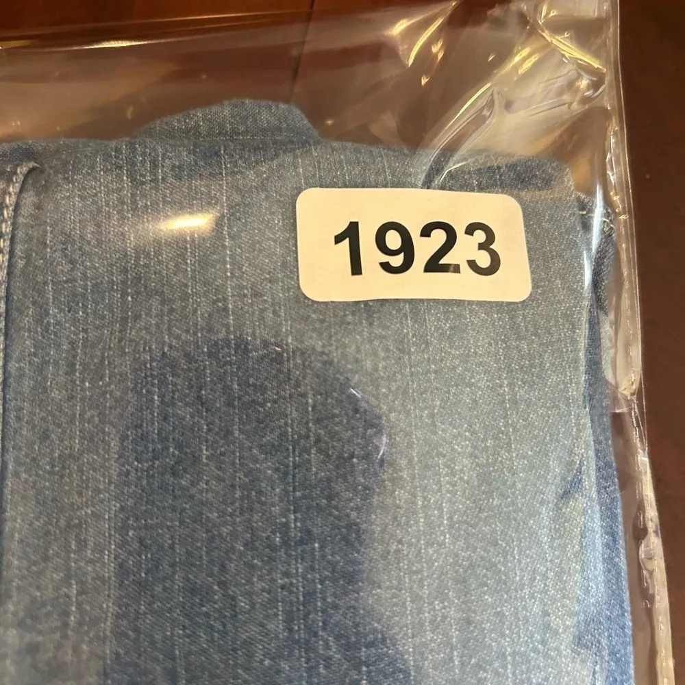 Draper James Top‎ Womens 4 Blue Chambray Bell Sleeve Button Down Top - Image 8