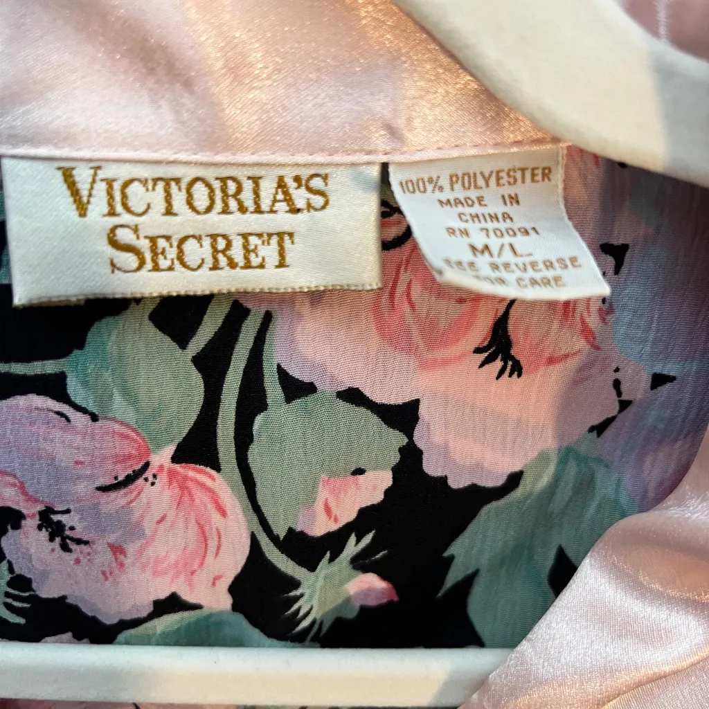Vintage Victoria's Secret Floral Nightshirt,robe/Sleep Shirt 80’s - Image 8