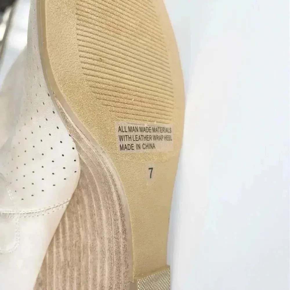 DV by Dolce Vita Vegan Leather Gerdy Ankle Wedge Bootie Size 7 NWOB - Image 4