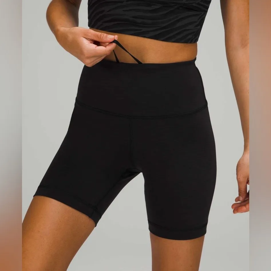 Lululemon Wunder Train High-Rise Shorts Biker 6” Black Everlux Size 2 Like New - Image 4