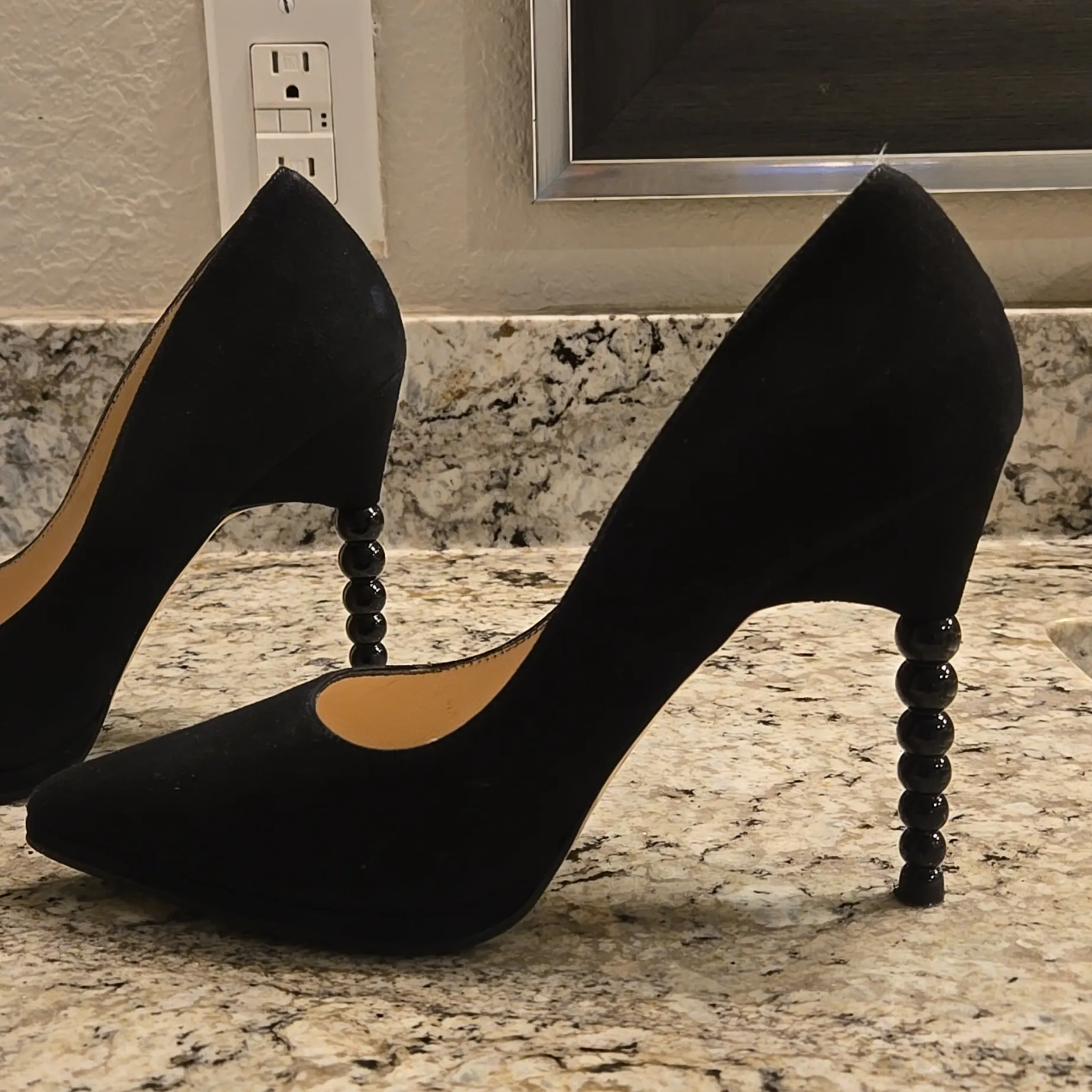 Lodi newgel Black sculpted Ball Sphere heel suede pumps size 37 - Image 7