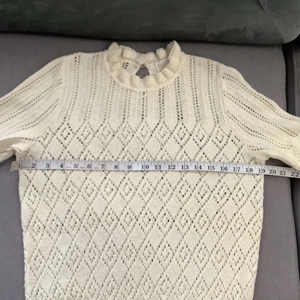 Super cute pointelle knit top 🌸🌸🌸 - Image 4