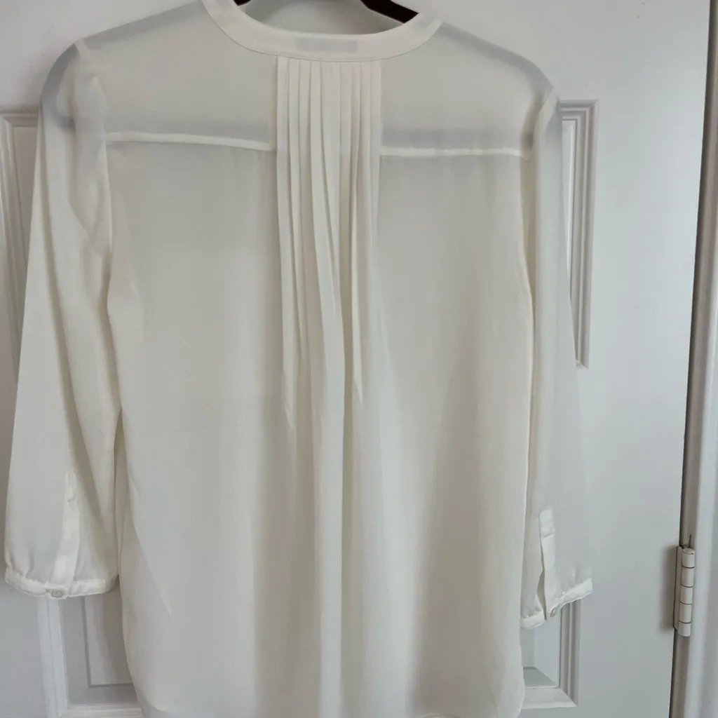 NYDJ Cream 3/4 Sleeve Blouse with Mandarin Collar and Pleating Detail Size S - Image 9