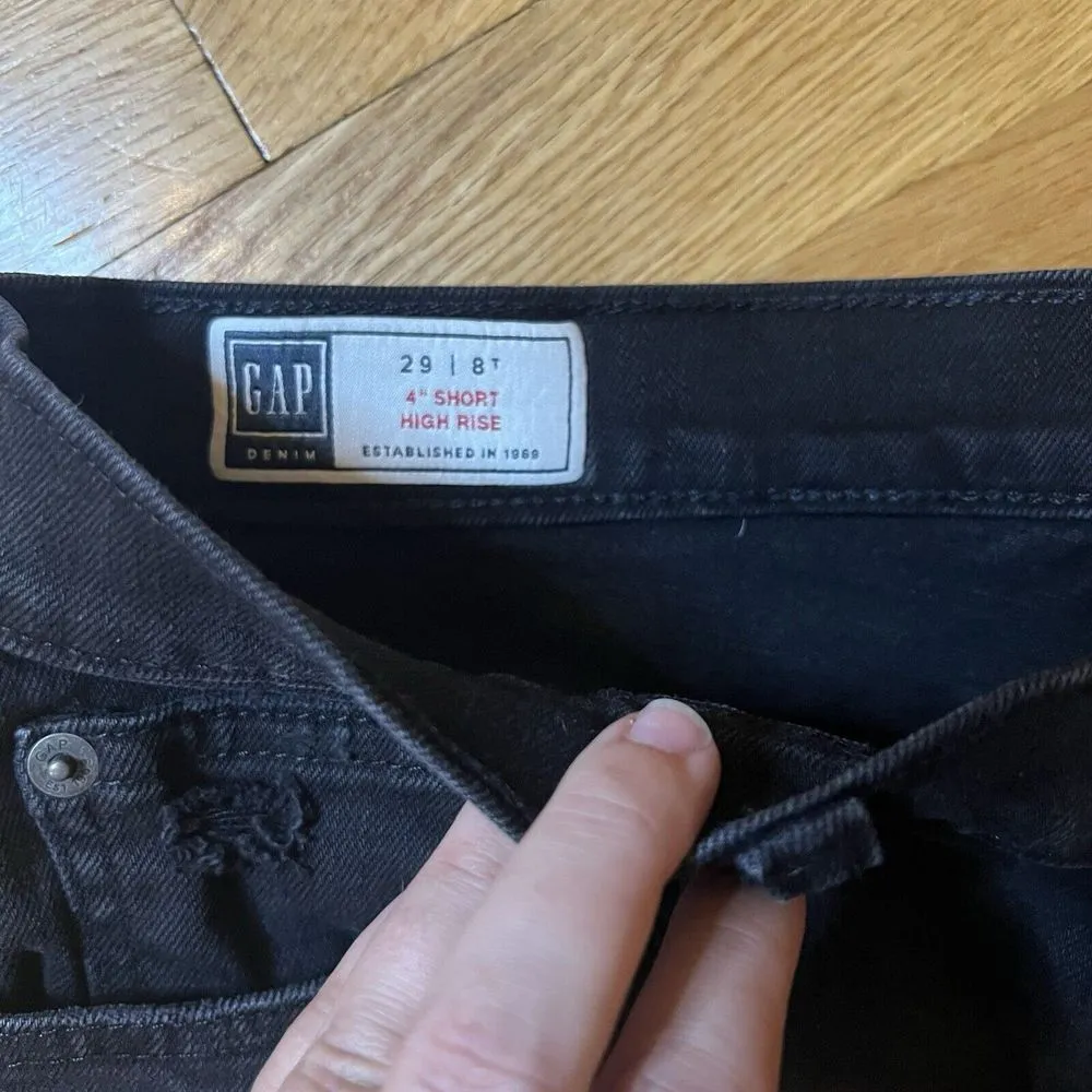 GAP Distressed Denim Black Jean Raw Hem Cut Off‎ 4" Shorts High Rise Size 29/8t - Image 3