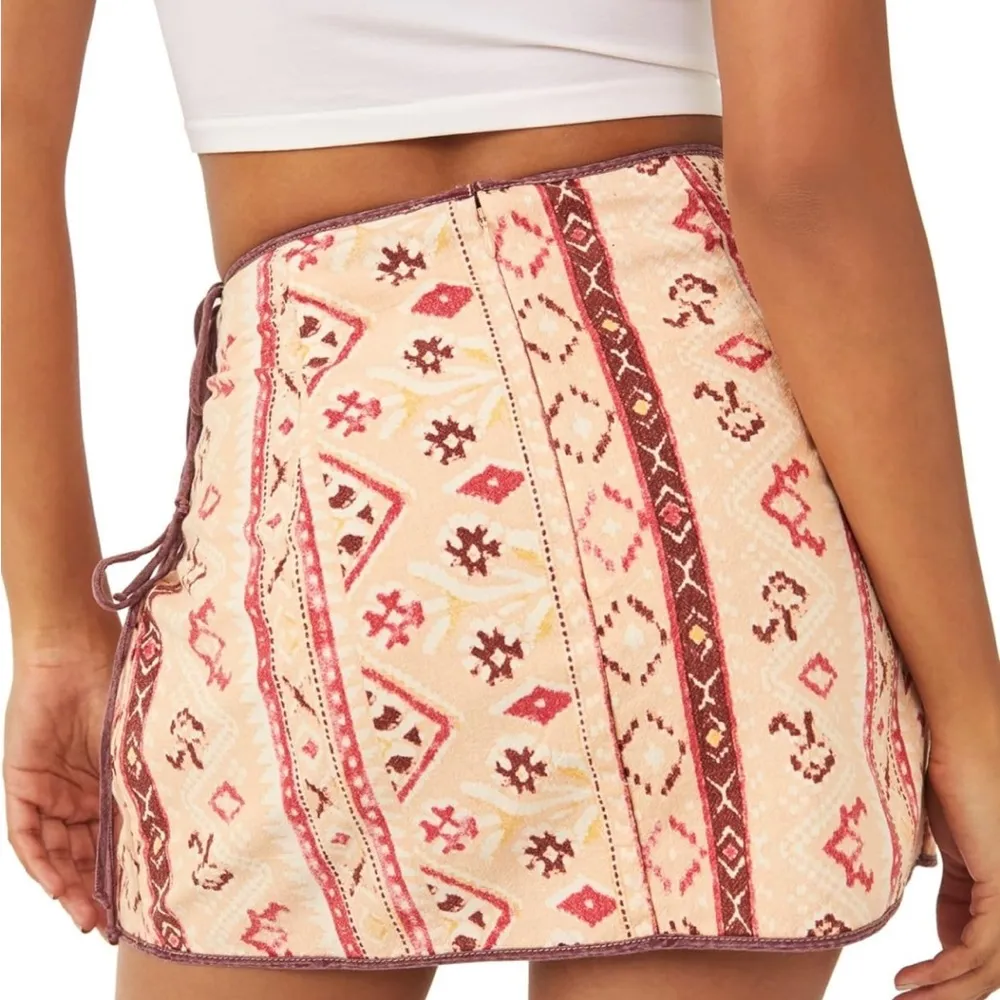 Free People Skirt Beige Aztec Pattern Cleo Printed Wrap Skirt Sz 12 NWT - Image 5