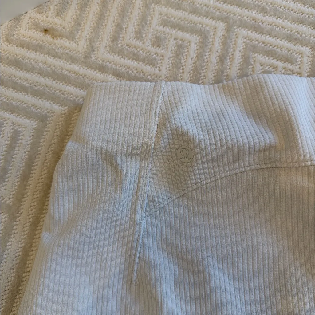 Lululemon  high rise softstreme 2.5” shorts bone - Image 5