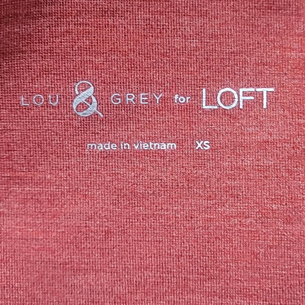 NWOT! LOFT Lou & Grey Heathered Red Back Pocket Pointe Leggings XS - Image 4