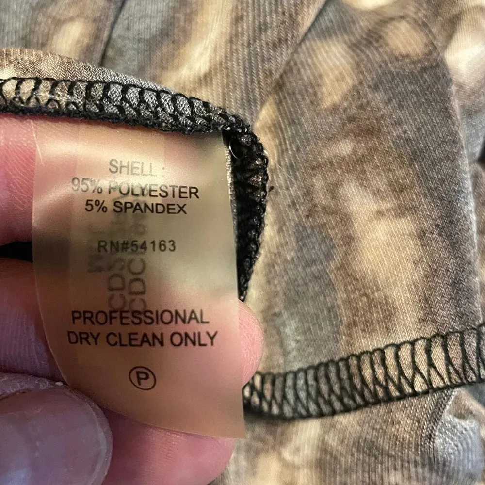 Calvin Klein Animal Print Tie Waist Button MIDI Dress Size 4 Mob Wife Stretchy - Image 7