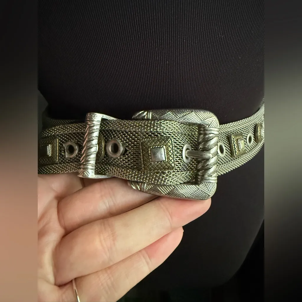 Vintage silver chain mesh studded metal western boho belt, size medium - Image 2