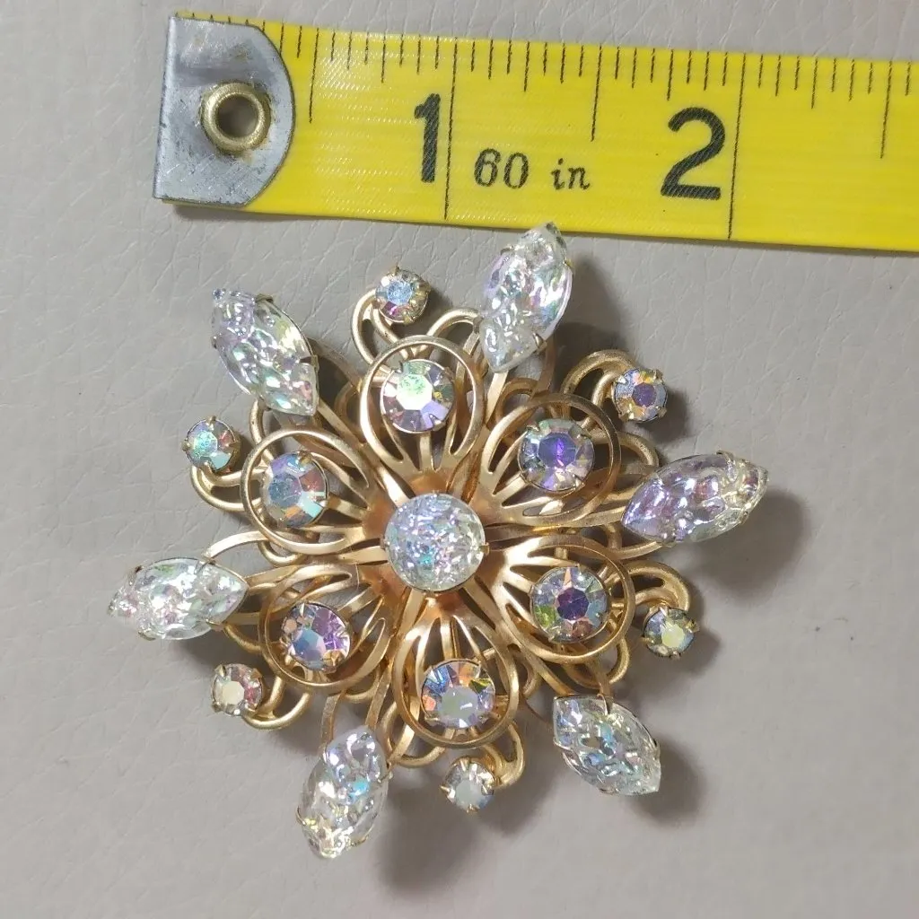 Floral Brooch Marquise Lava Glass Vintage Aurora Borealis Rhinestone Gold Tone Size 2 - Image 3
