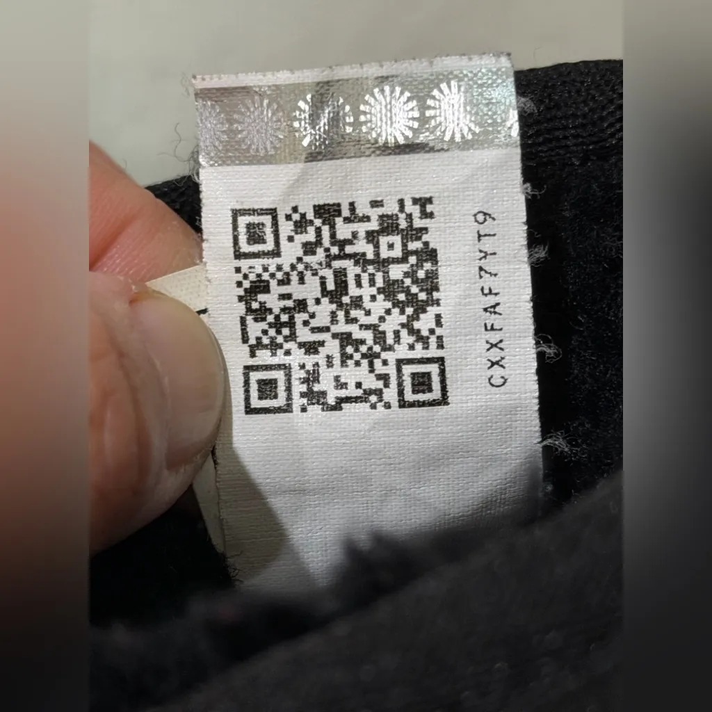 UGG  Women's Classic II Mini Boots size 5 - Image 12