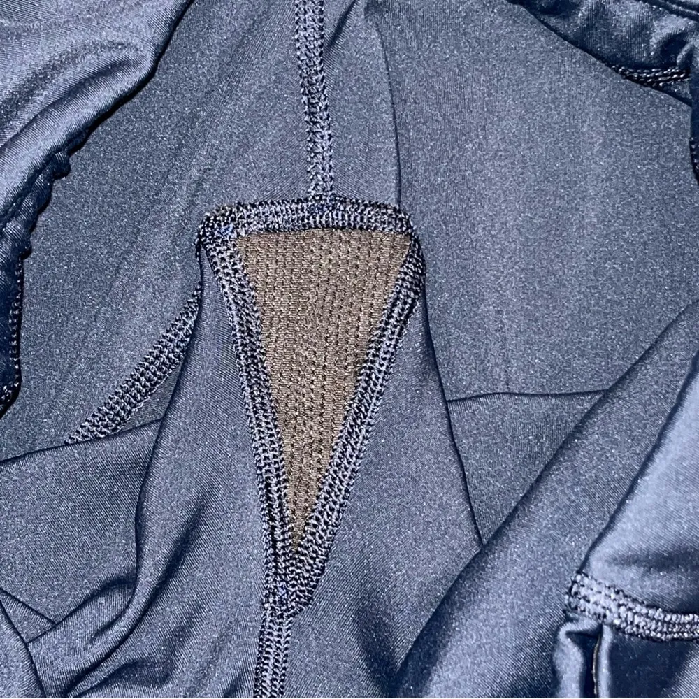 Athleta Navy Blue Contender Side Stripe Capri Tights Leggings - Image 9