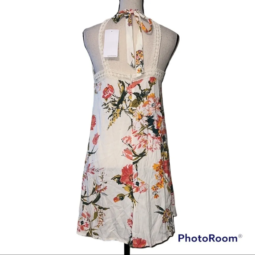Eyeshadow junior small halter dress floral print zipper close ties around neck - Image 4