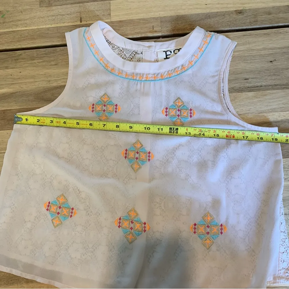 PPLA Beige Embroidered Lace Back Sleeveless Top M - Image 3