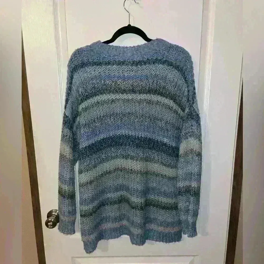 American Eagle oversized striped soft and lightweight sweater‎ - Image 3