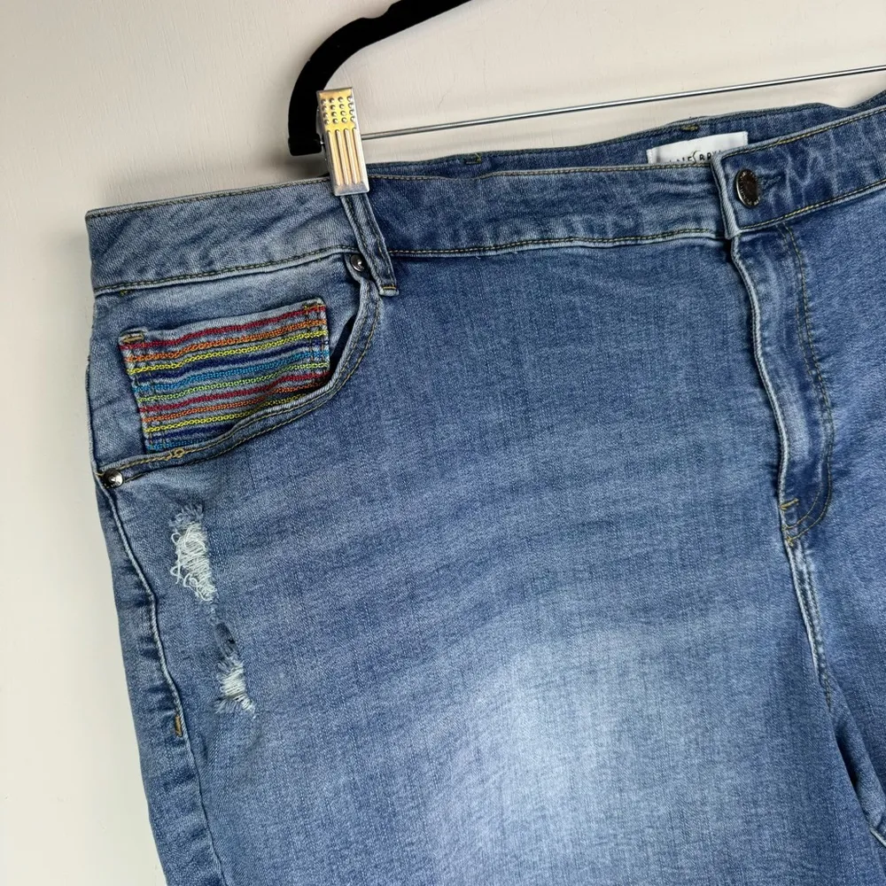 Lane Bryant Mid Rise Girlfriend Jean Shorts Sz 28 High Rise Rainbow Stitching - Image 8