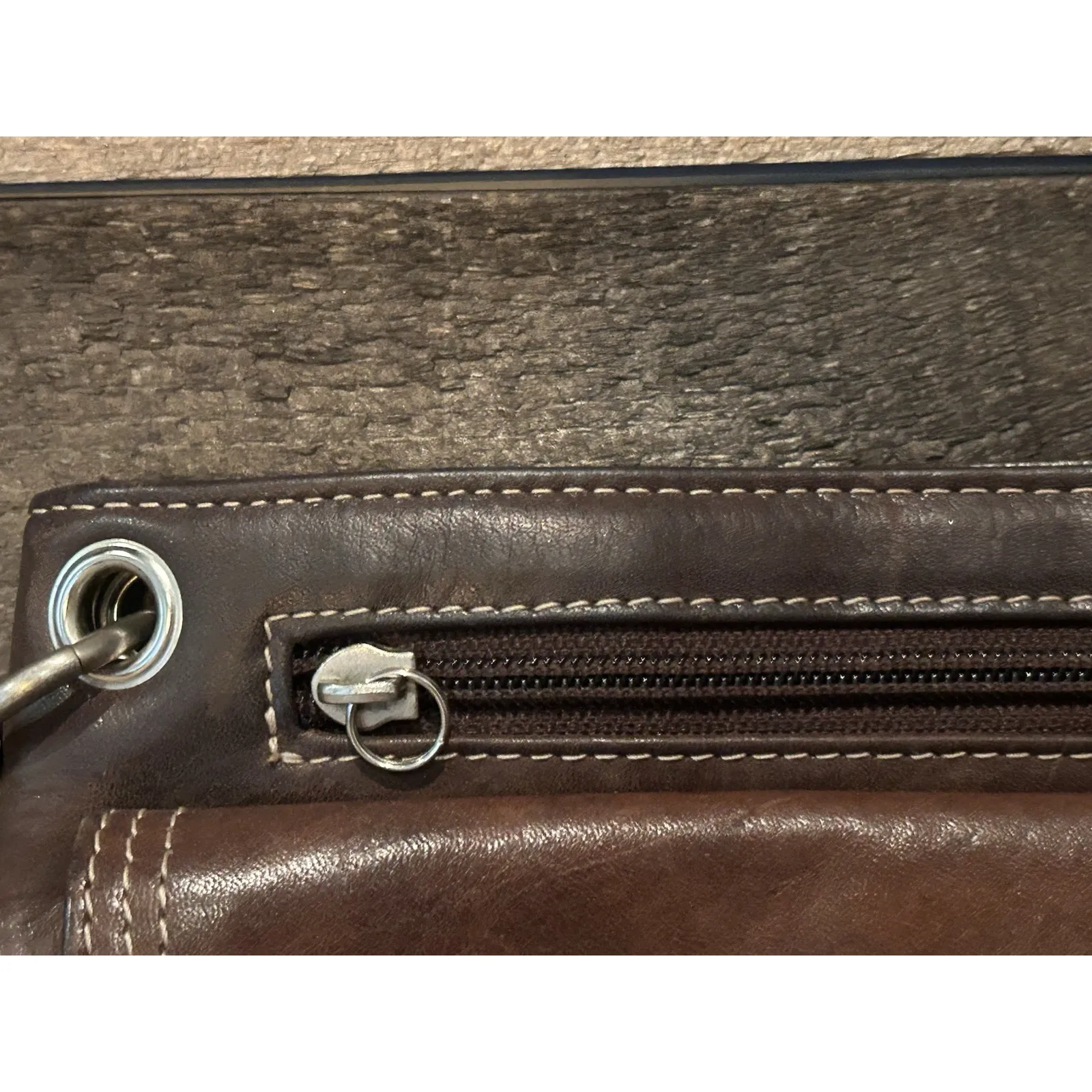 Fossil Brown Leather Crossbody Purse Vintage Brown Leather Front‎ Pocket SOLD - Image 4