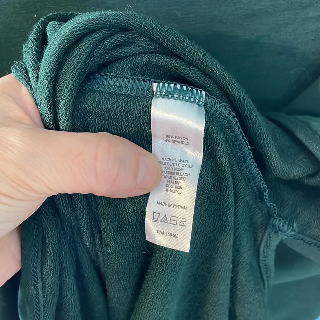 Market & Spruce Dark Green‎ 3/4 Sleeve Crew Neck Top Women's Size M - Image 3